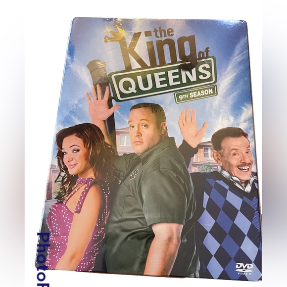 New in package Season 9 of King of Queens - Picture 1 of 2